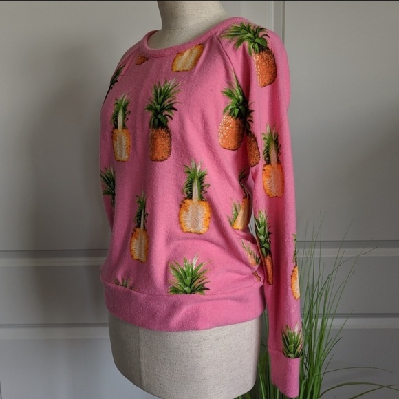 Chaser Fleece Pullover Pineapple Print Lightweight Long Sleeve Crew Pink S NWT - Picture 4 of 8